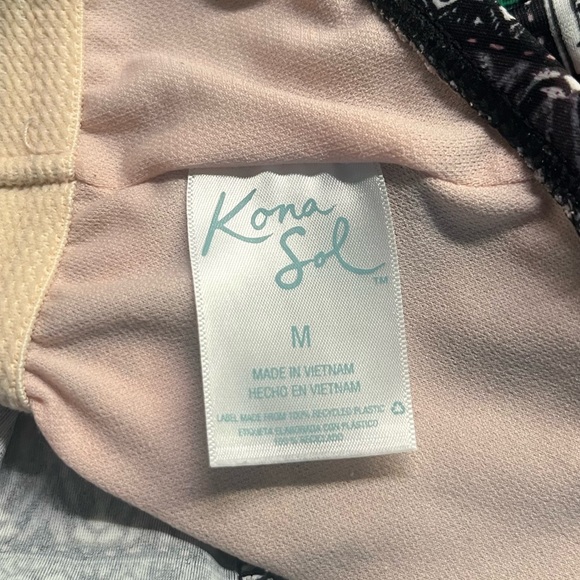 Kona Sol Women’s Halter Swim Suit Top, Geometric Lines, Black Pink, Medium - Picture 4 of 6